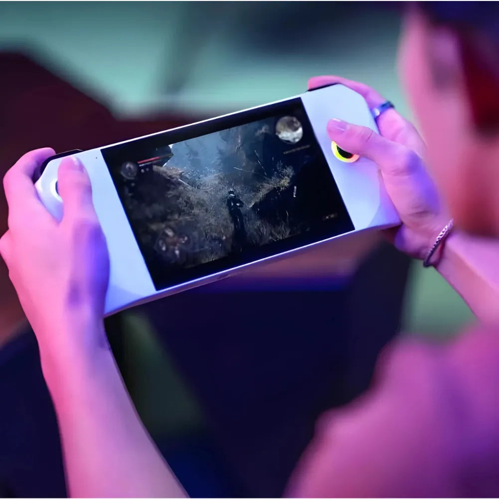 SanDisk microSD GamePlay 256 Go – jeux mobiles et consoles, joueur utilisant une console portable.