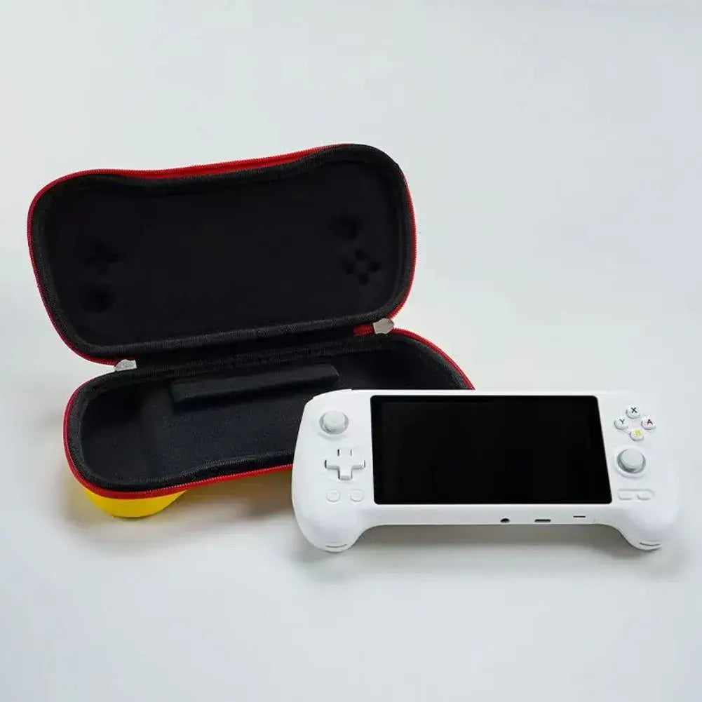 Housse Anbernic RG557 – Protection colorée et stylée ouverte avec une console blanche à côté.