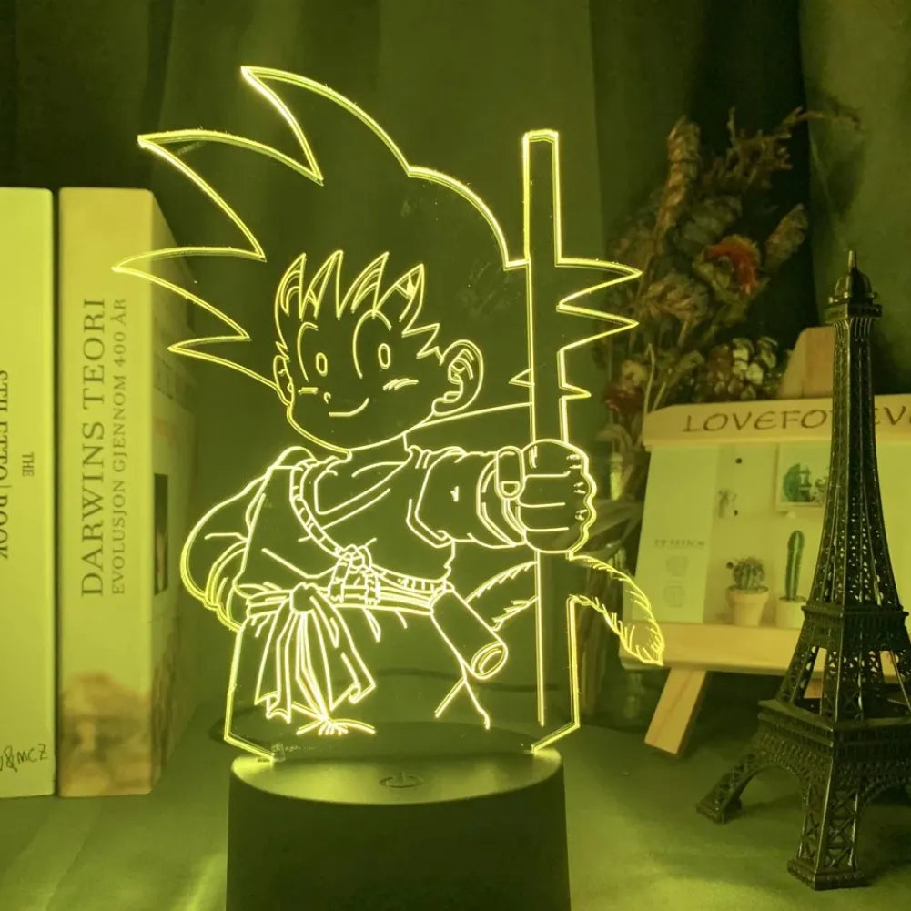 Lampe LED 3D Petit Goku vue de face Jaune