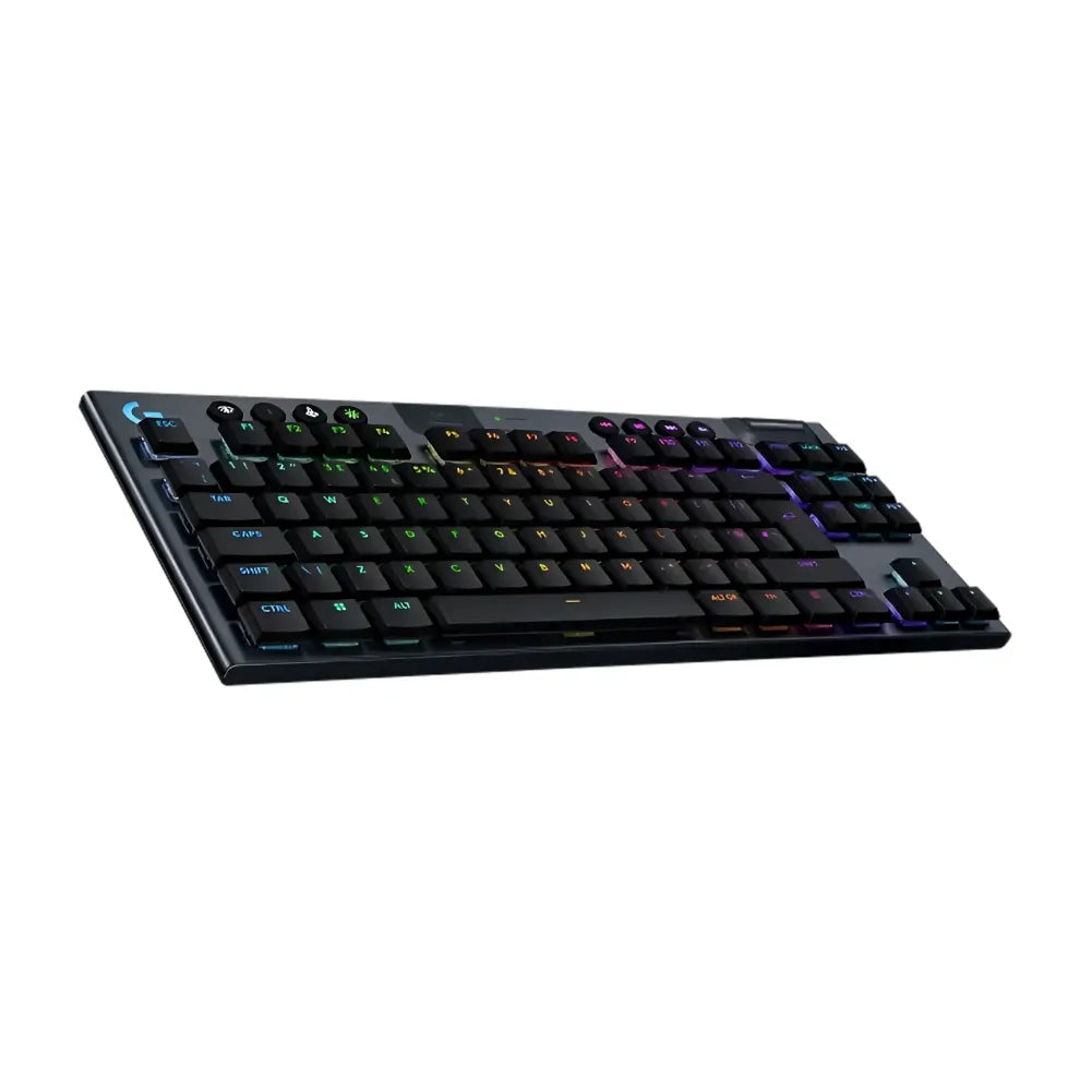Logitech G915 X en configuration gaming avec LIGHTSPEED.
