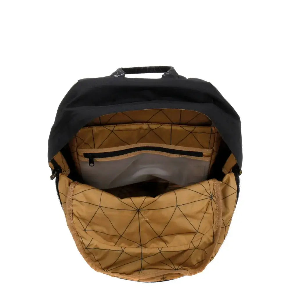 Compartiment principal du Thule Indago 23L avec PC 16 pouces