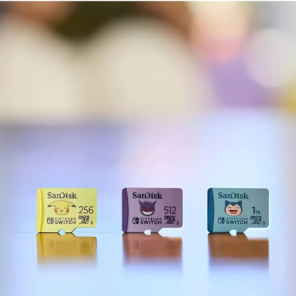 Carte microSD SanDisk microSD Pokémon 256 Go pour Nintendo Switch en vue avec d'autres modèles.
