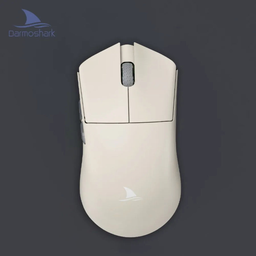 Vue avant de la souris Darmoshark M3.