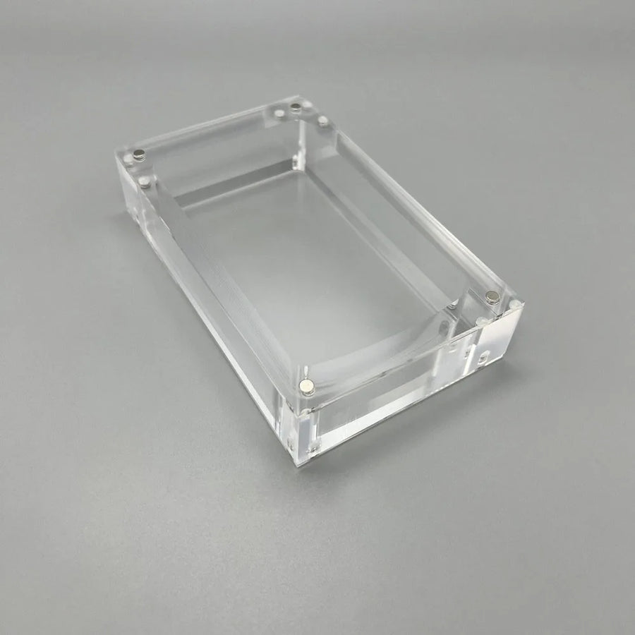 Vitrine acrylique transparente à capot magnétique pour console Game Boy Color — Transparent