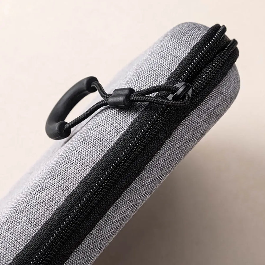Étui de transport zippé pour console portable rétro, câbles et cartes microSD — visuel 3